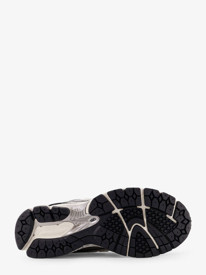 1906R mesh sneakers thumbnail