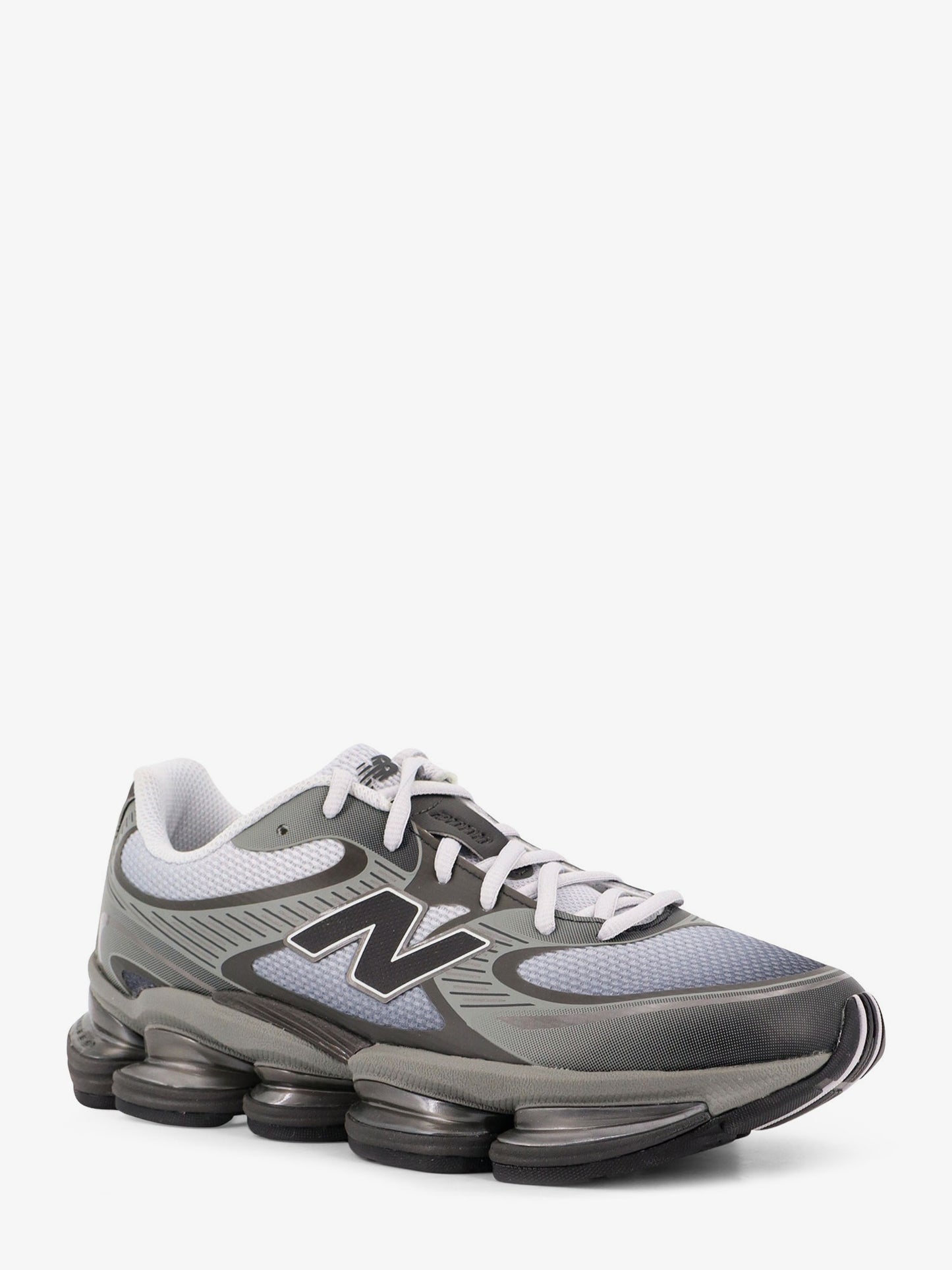 Mesh sneakers with rubber inserts