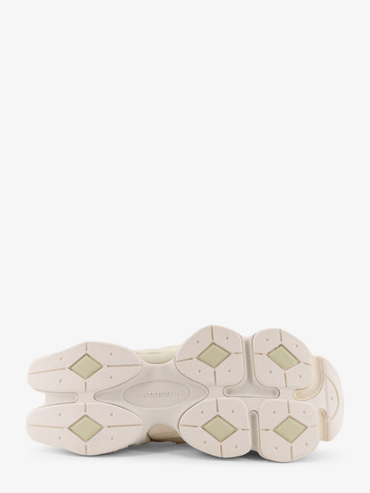 9060 suede and mesh low-top sneakers thumbnail