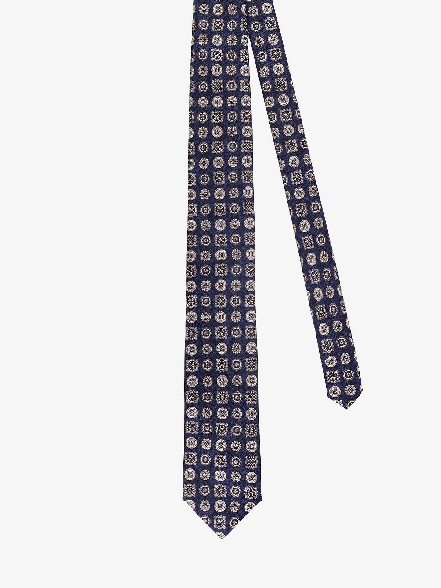 Silk tie