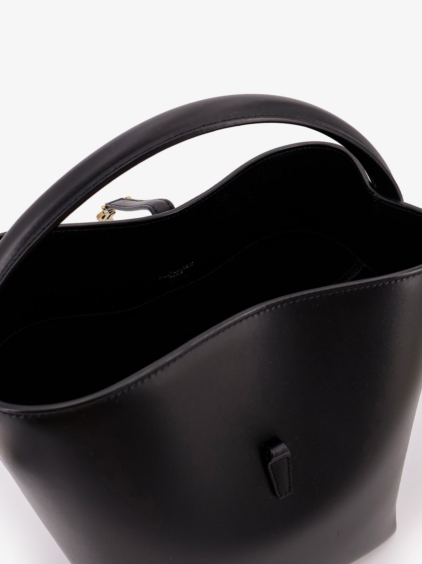 Borsa a secchiello Le 37 in pelle