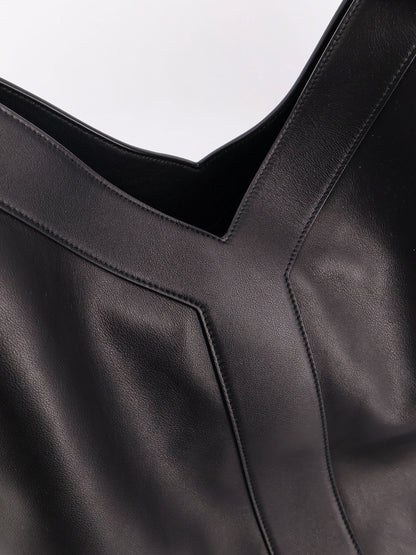 Y Oversize leather tote bag thumbnail