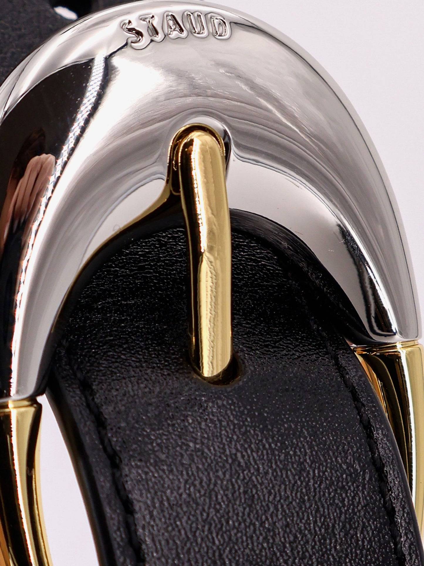 Leather shoulder bag