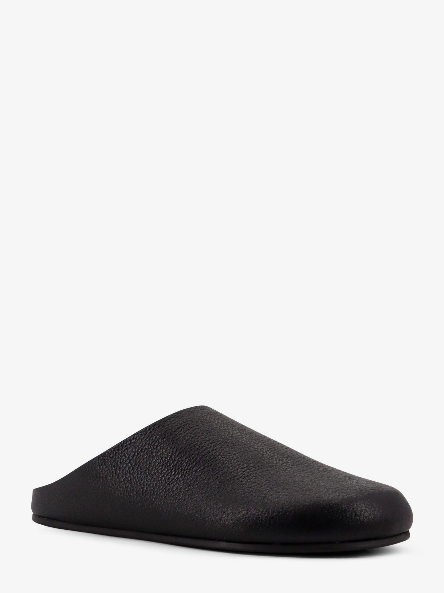 Hammered leather sandals