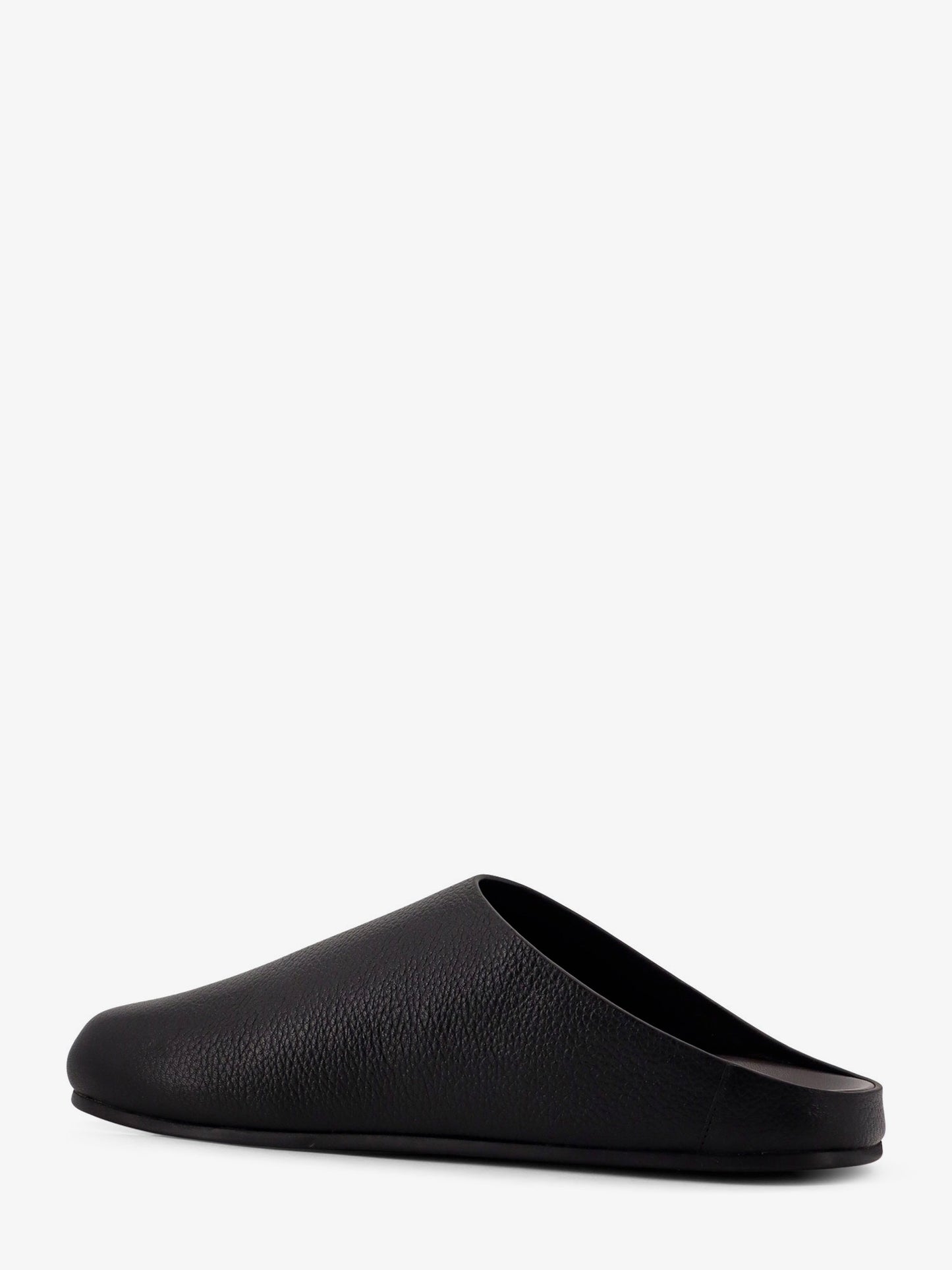 Hammered leather sandals