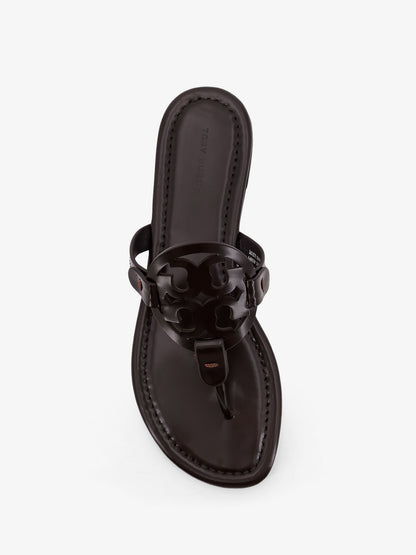 Leather thong sandals thumbnail