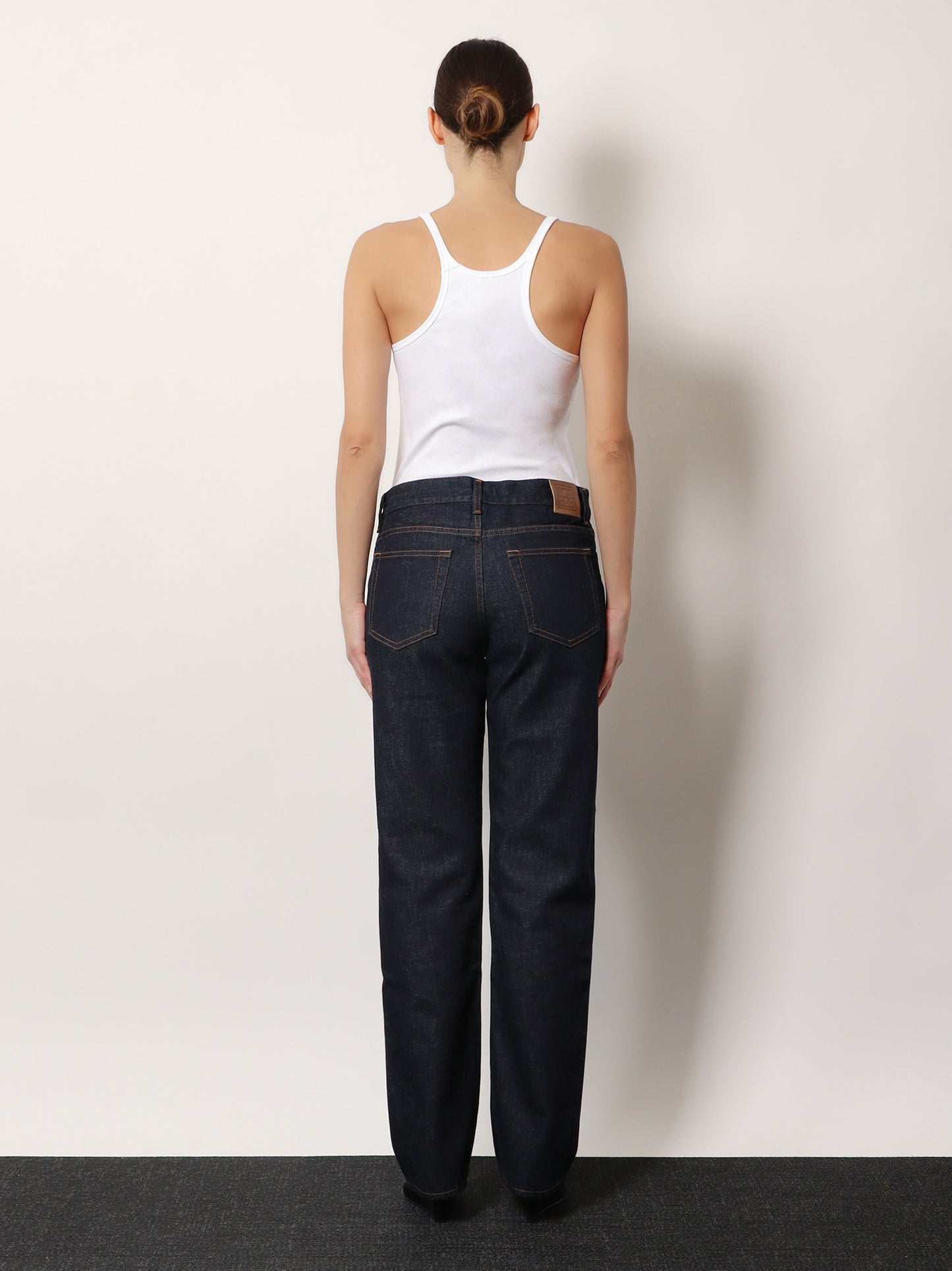 Low straight denim jeans