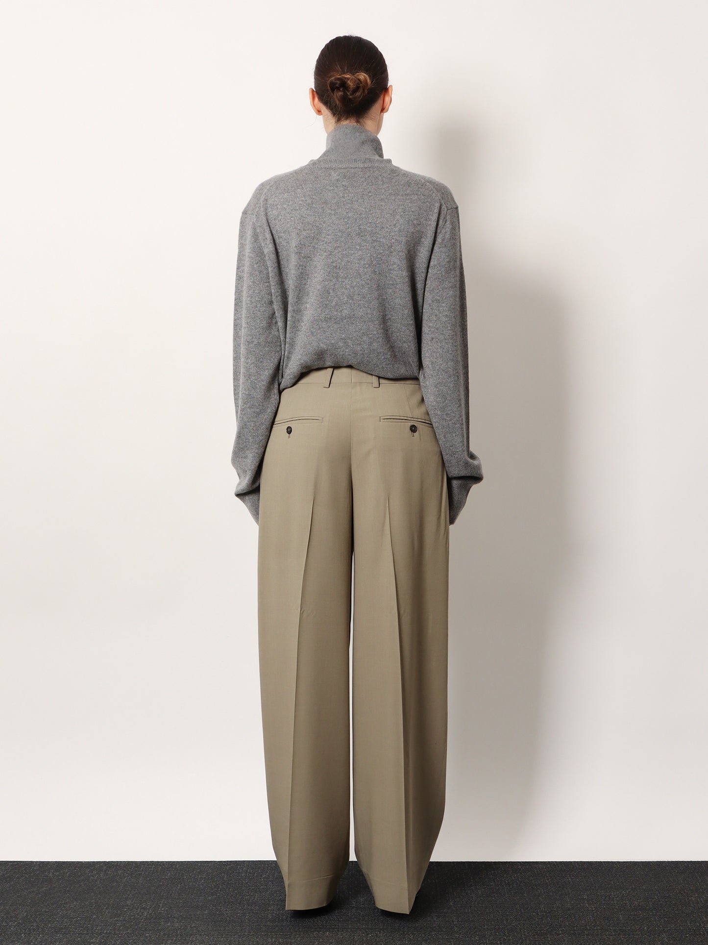Viscose and wool trousers