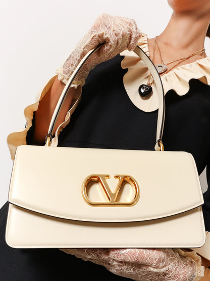 Leather Vlogo shoulder bag thumbnail