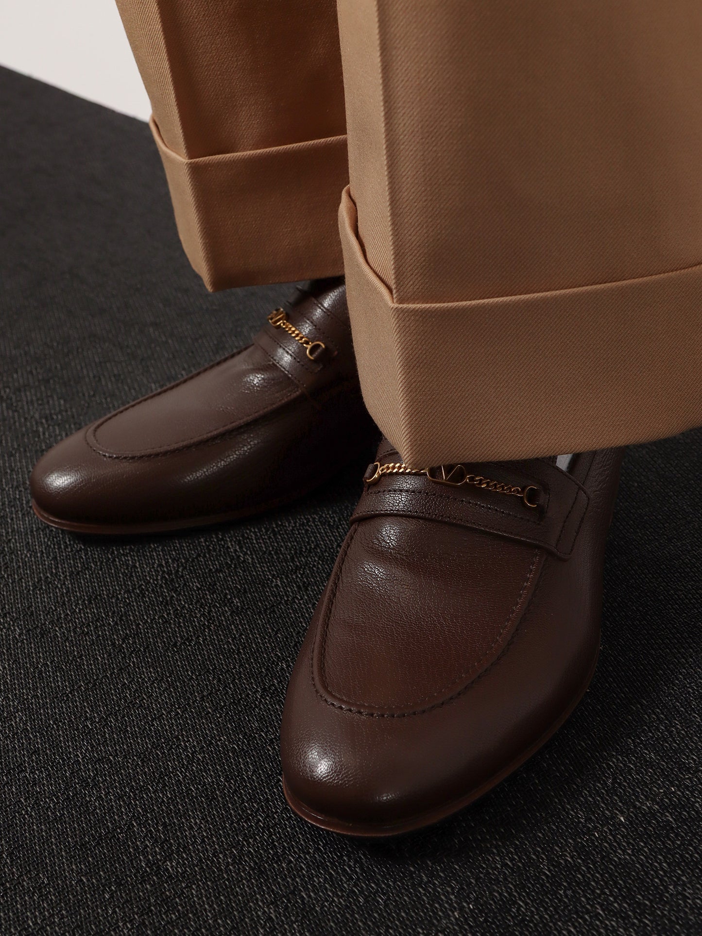 Valentino Garavani VLogo Signature leather loafer