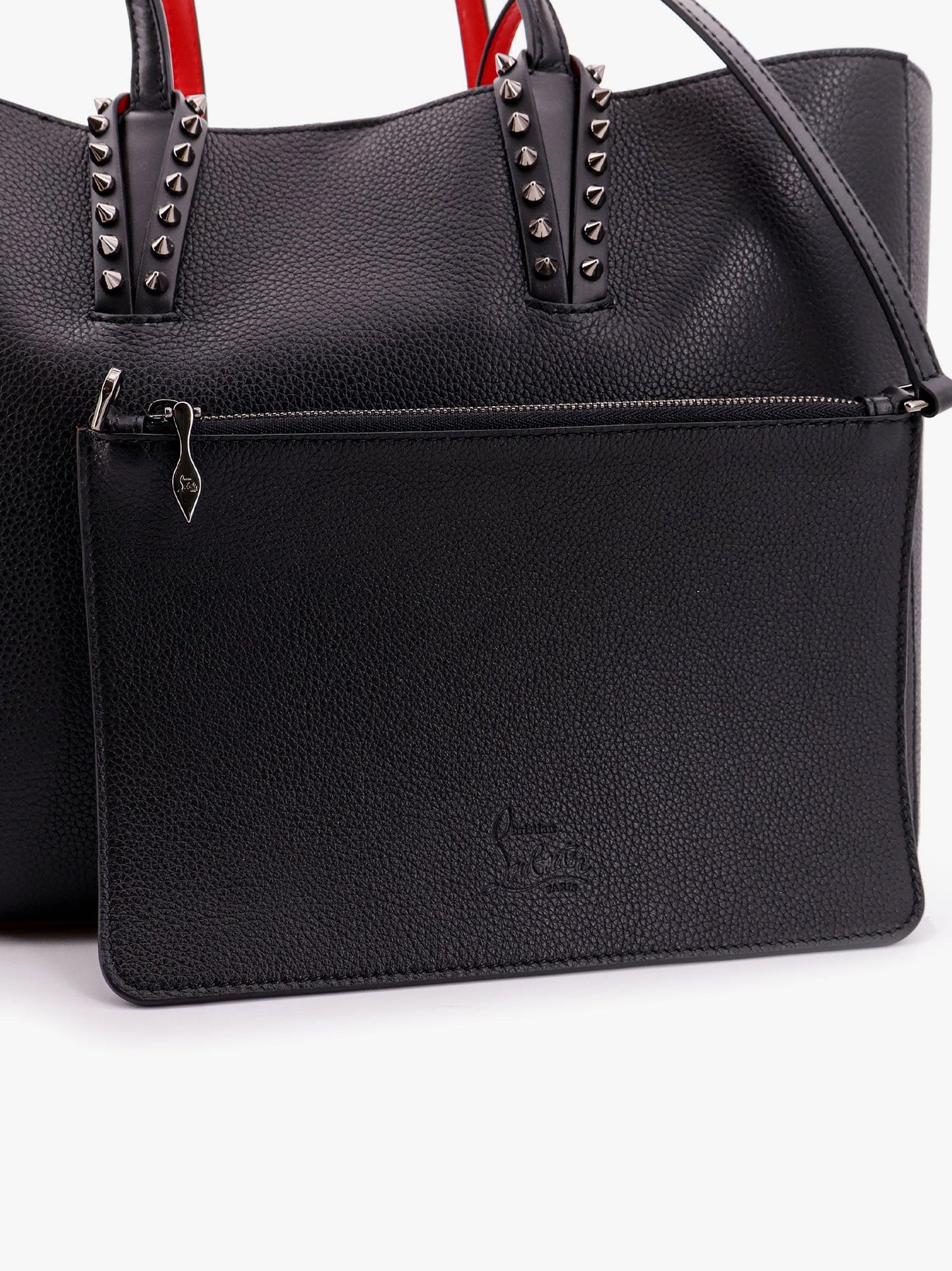 Cabata leather shoulder bag with iconic metal spikes