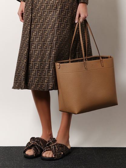 Feel satin slides with ff motif thumbnail