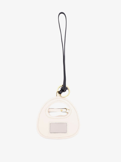 Wander trick for bags thumbnail