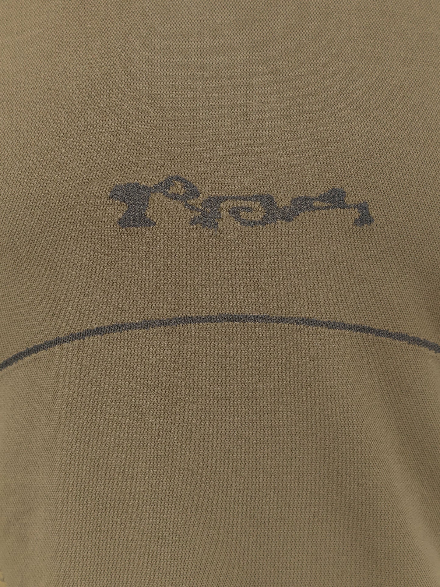 Seamless stretch fabric t-shirt