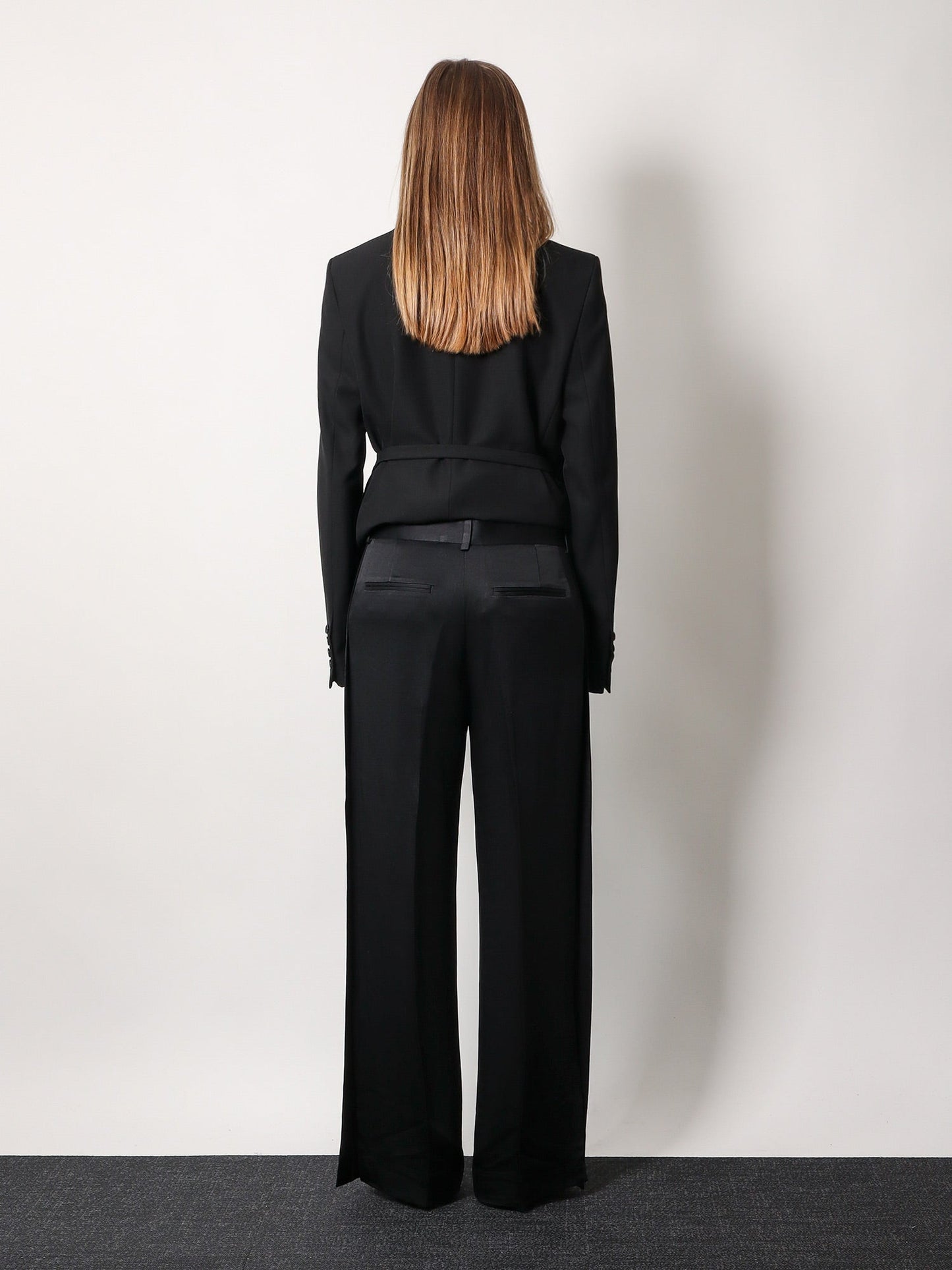 Pantalone in misto viscosa con spacchi