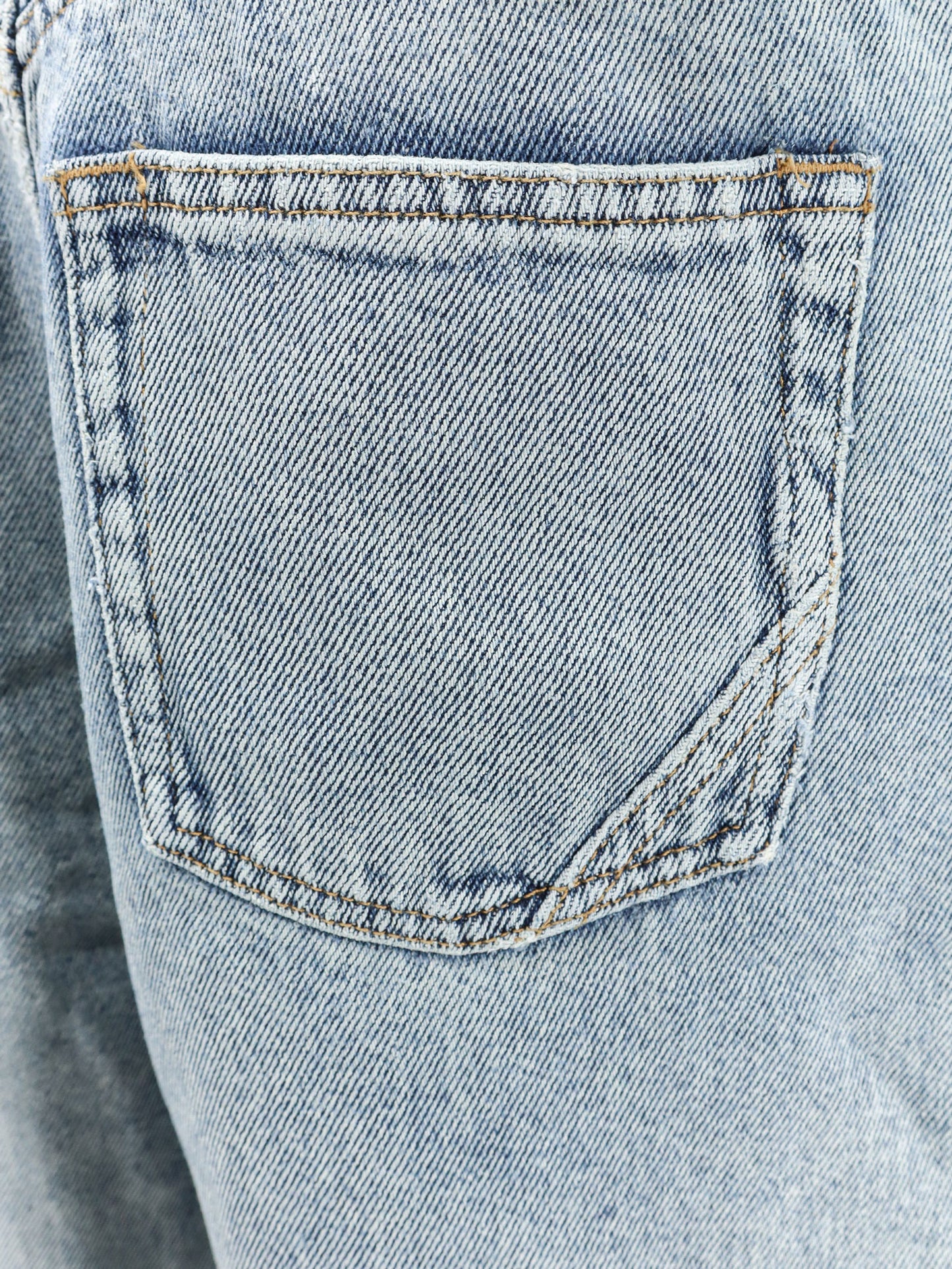 Bermuda Skater in blue denim