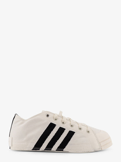 Canvas sneakers with logo on the side thumbnail