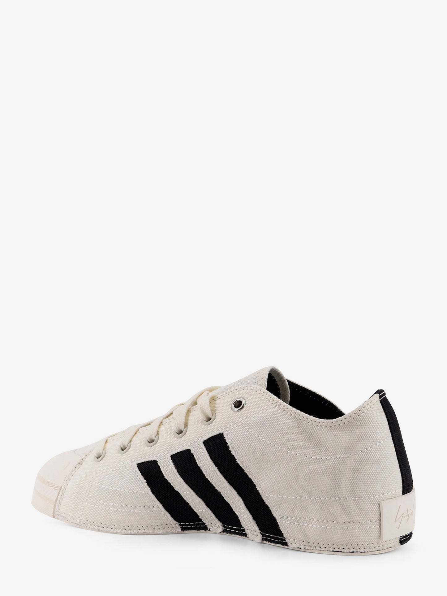 Canvas sneakers with logo on the side