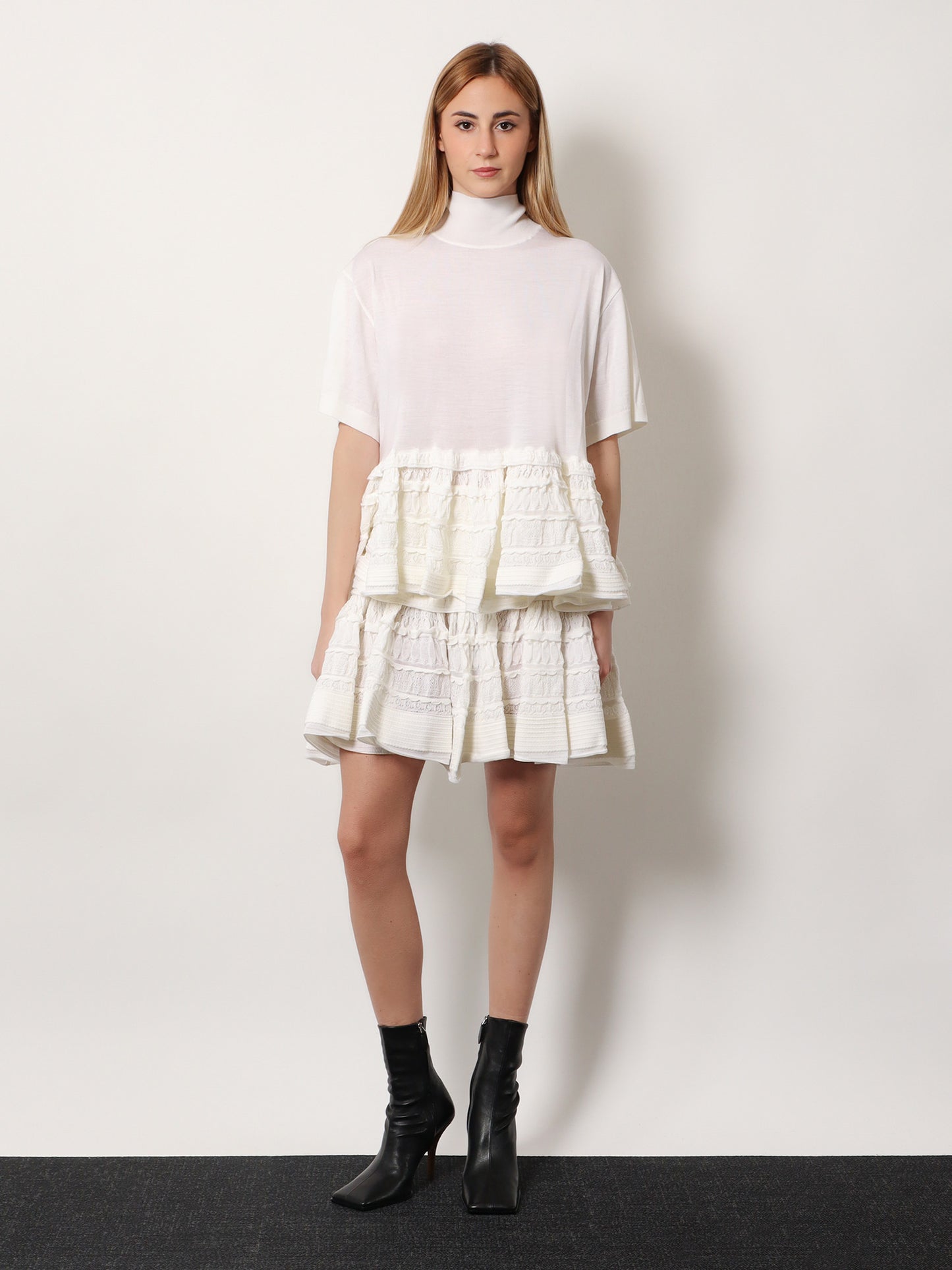 Ruffle virgin wool skirt