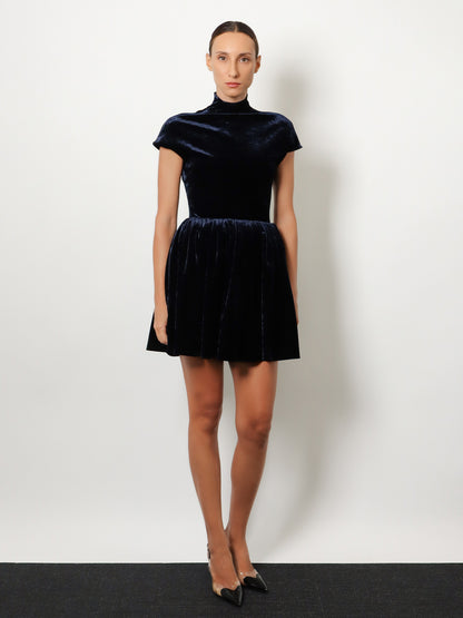 Short velvet dress thumbnail