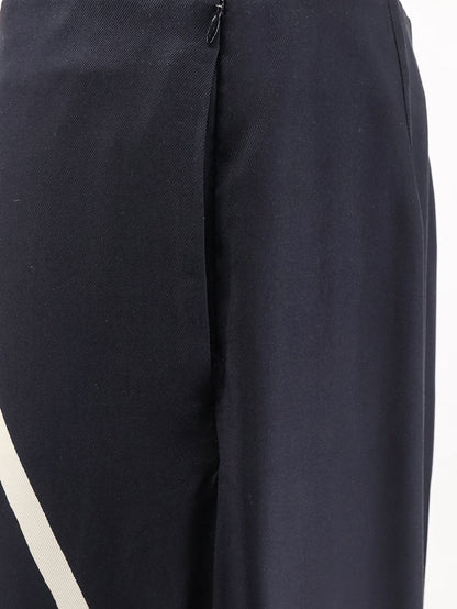 Viscose trousers with bicolor print thumbnail