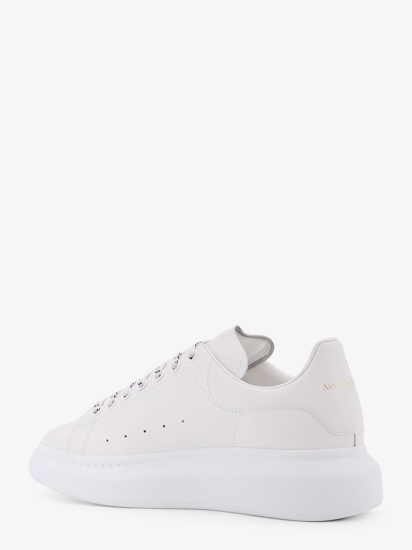 Low-top leather sneakers