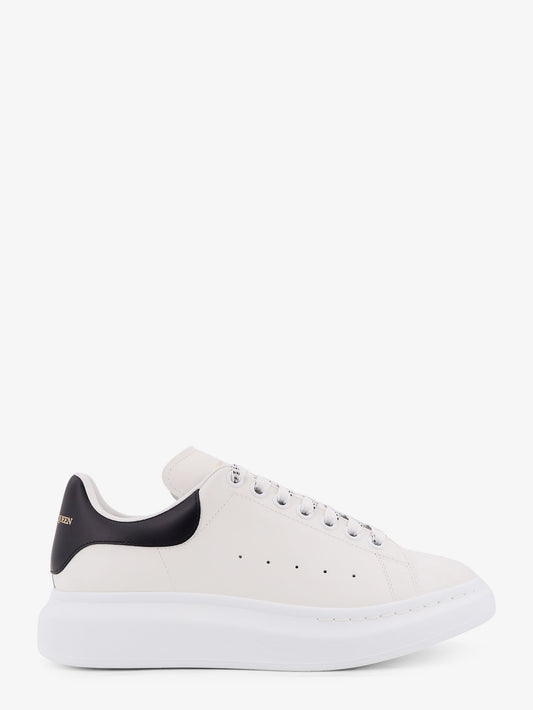 Low-top leather sneakers