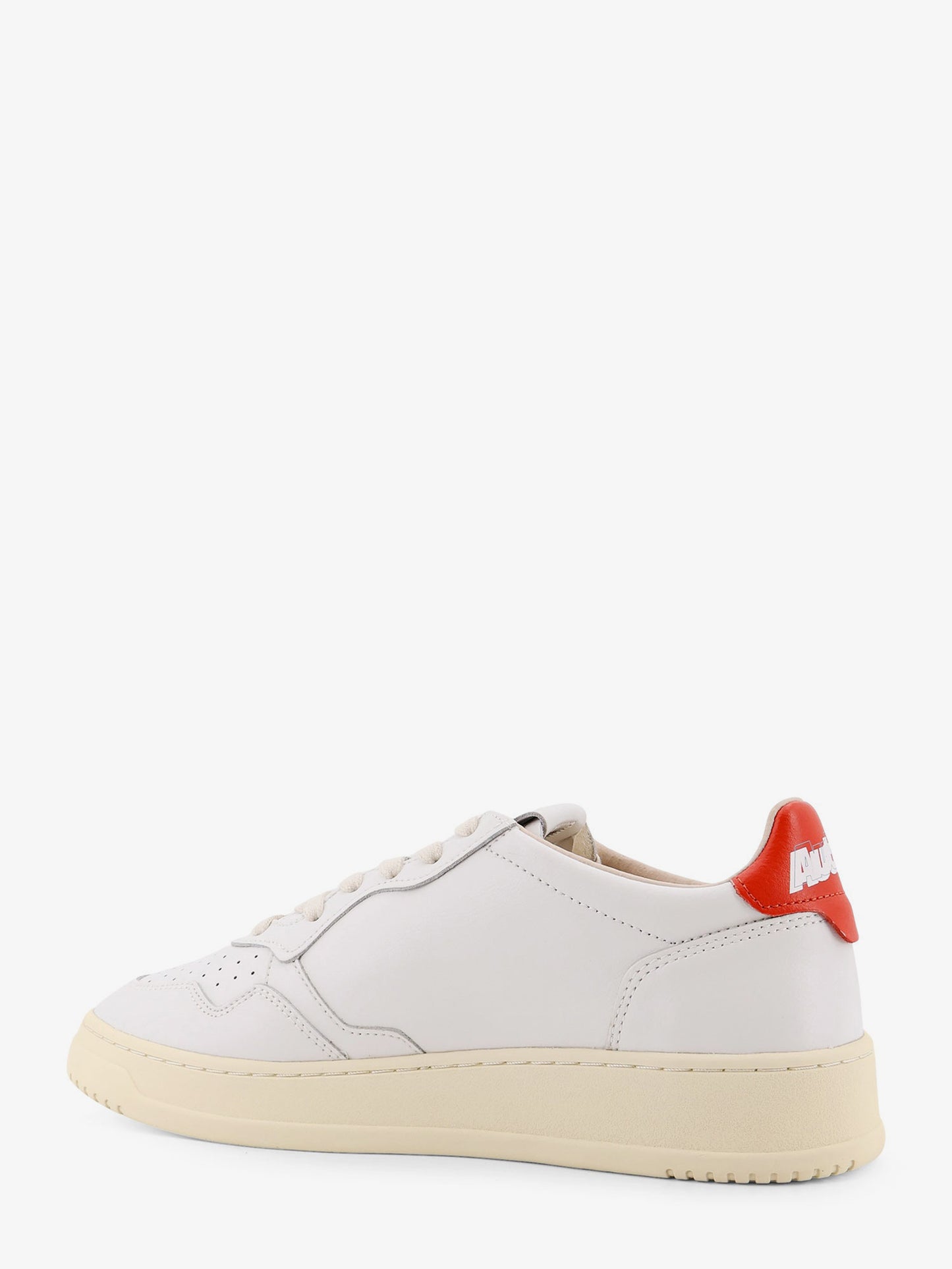 Medalist low leather sneakers