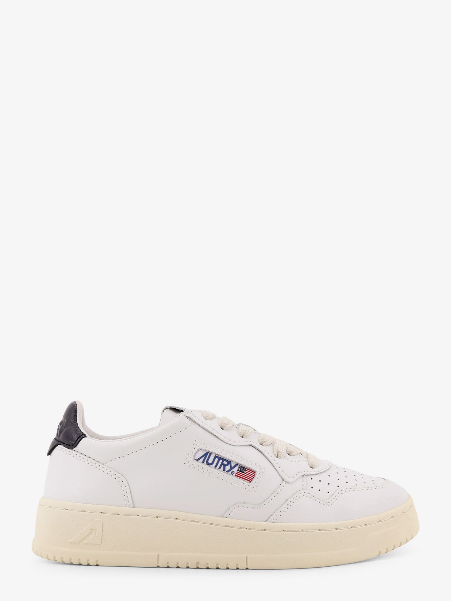 Medalist leather sneakers