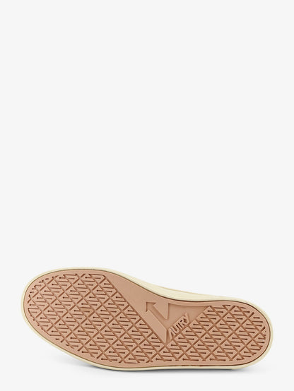 Windscape canvas sneakers with side logo label thumbnail