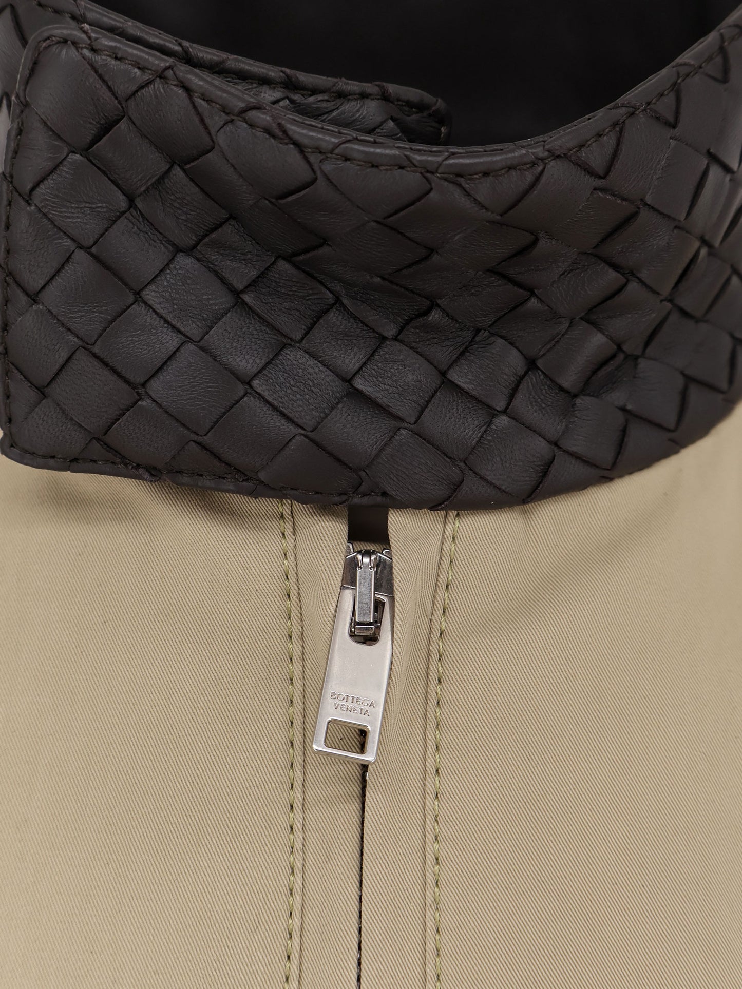 Cotton jacket with Intrecciato detail