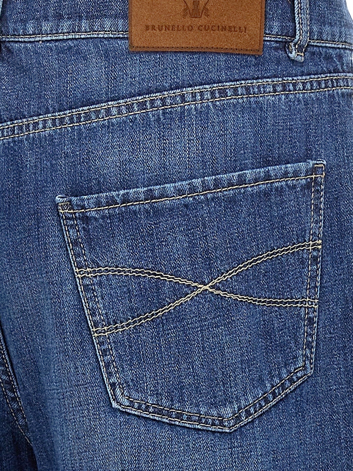 Leisure Fit cotton jeans