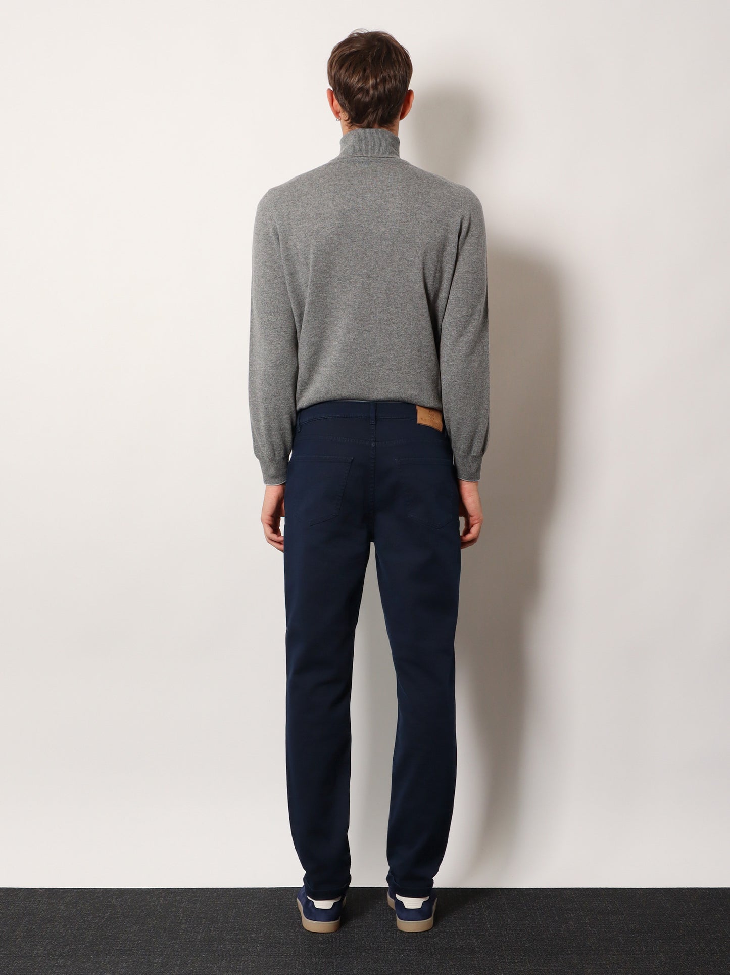 Traditional Fit cotton trousers