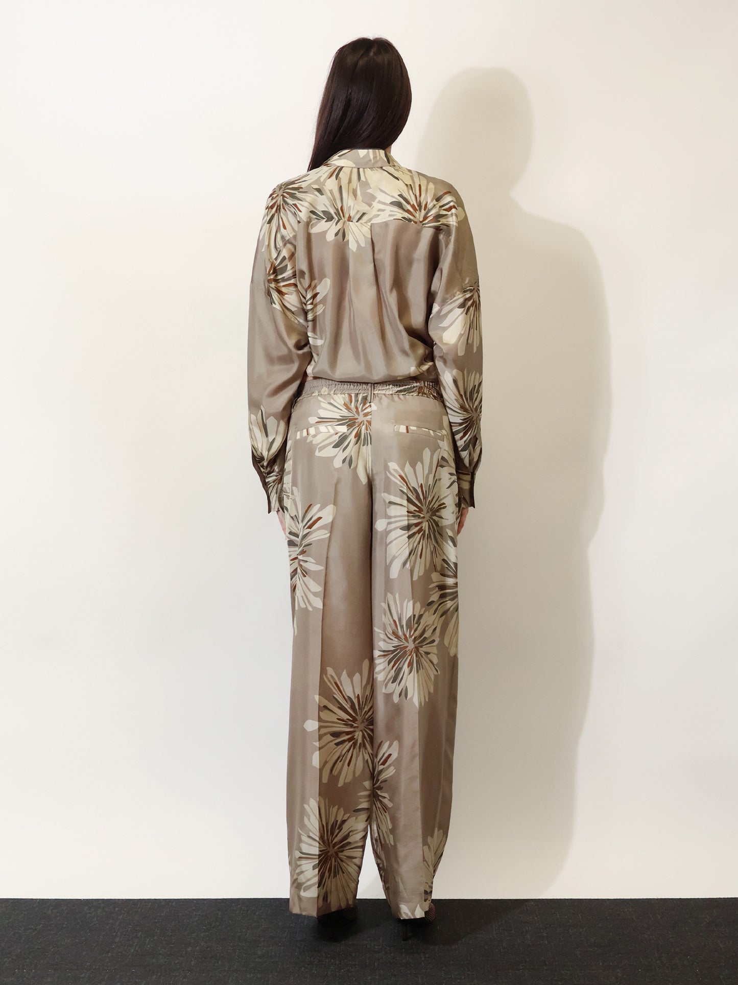 Pantaloni in seta stampata