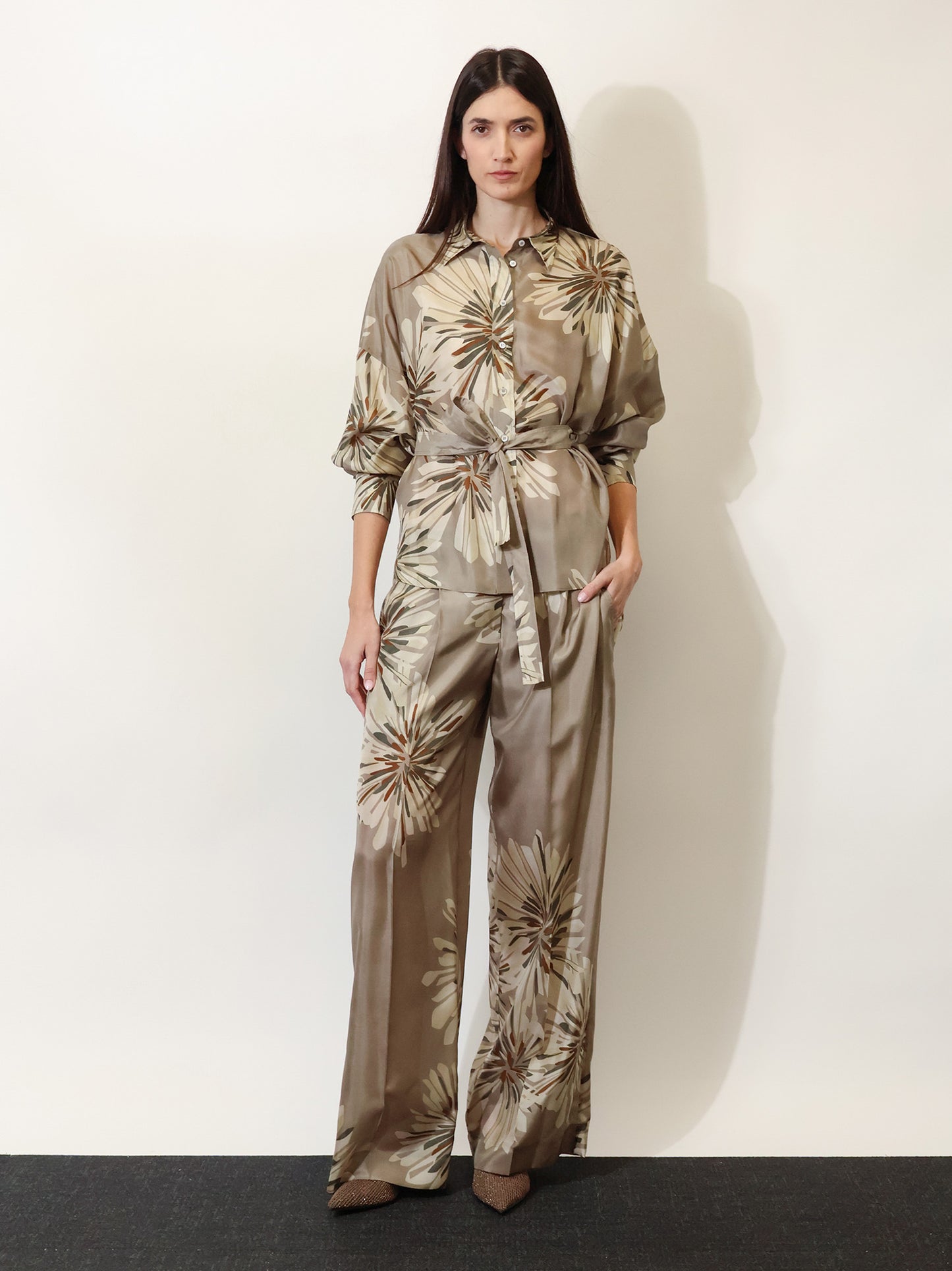 Camicia in seta con cintura