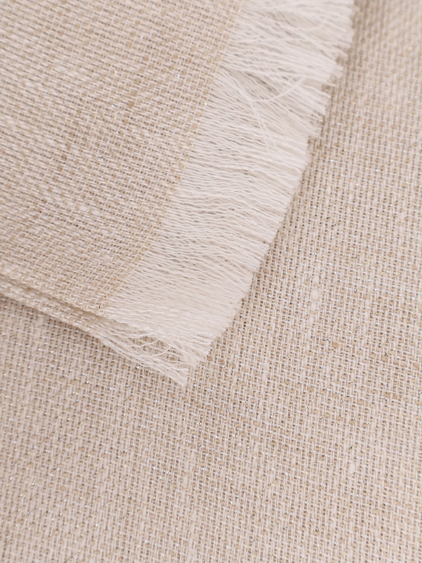 Sparkling linen scarf