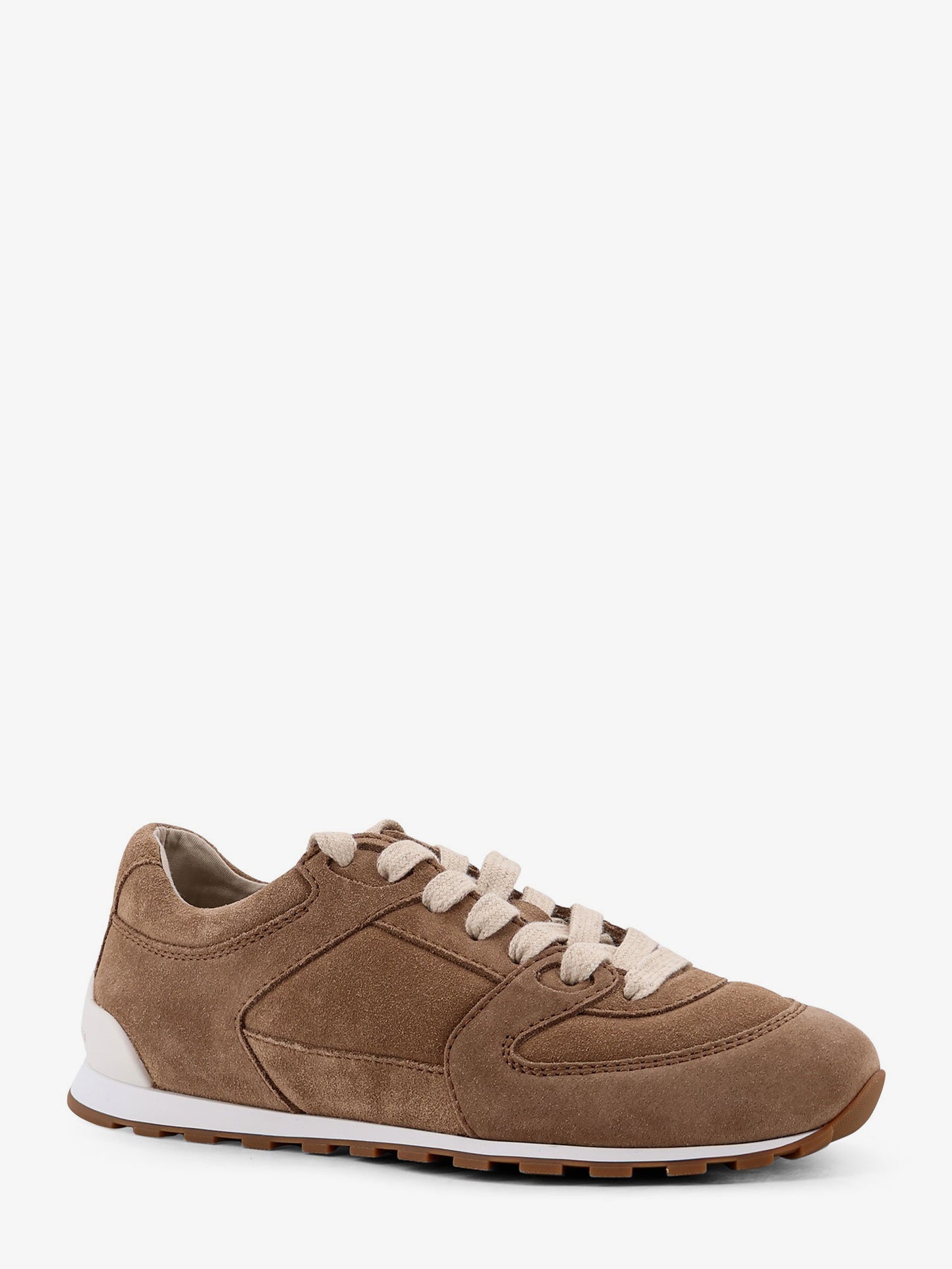 Sneakers in suede