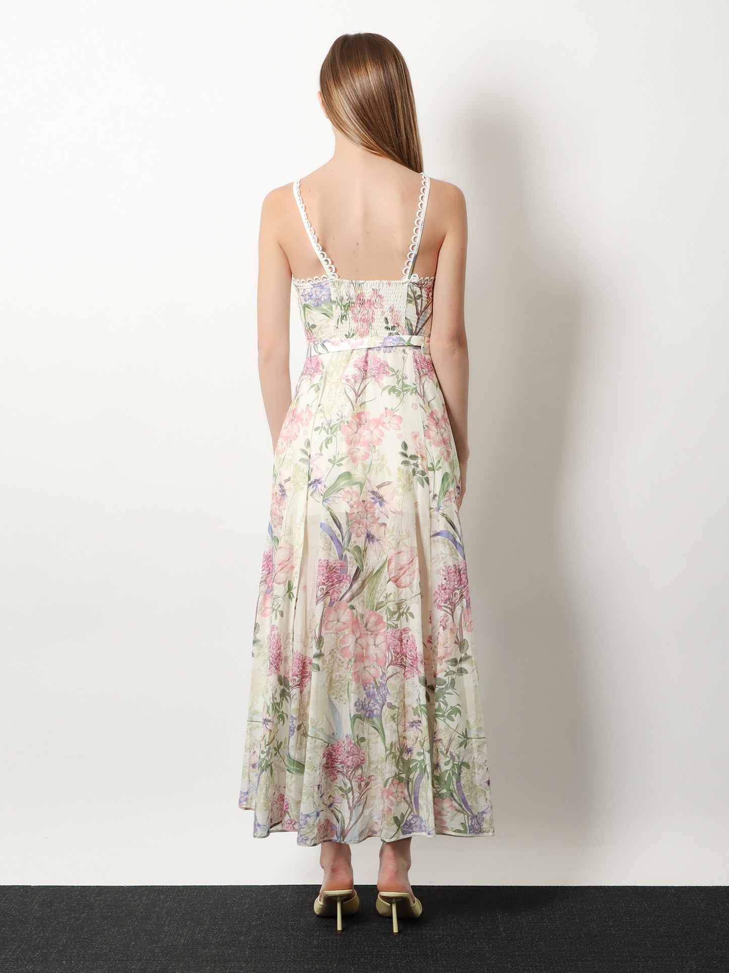 Iraso dress with belt