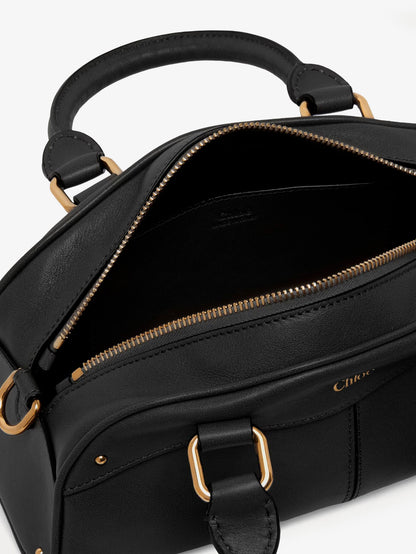 Borsa a tracolla Small Bowling Bag in pelle thumbnail