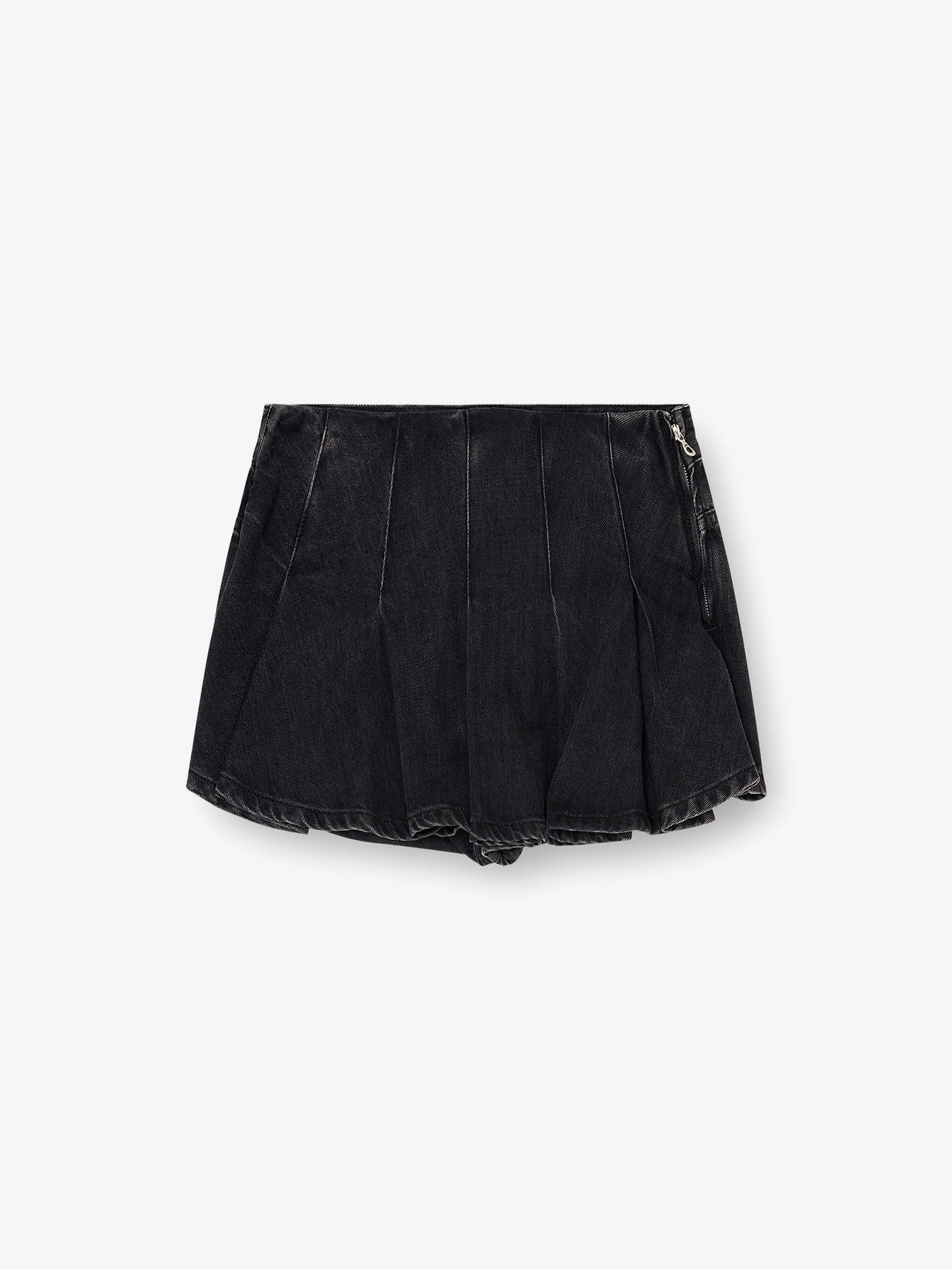DE-ROX pleated denim shorts