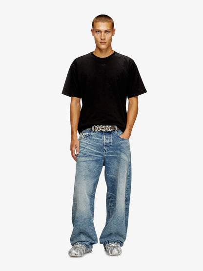 Cotton T-shirt with embroidered logo on the front thumbnail