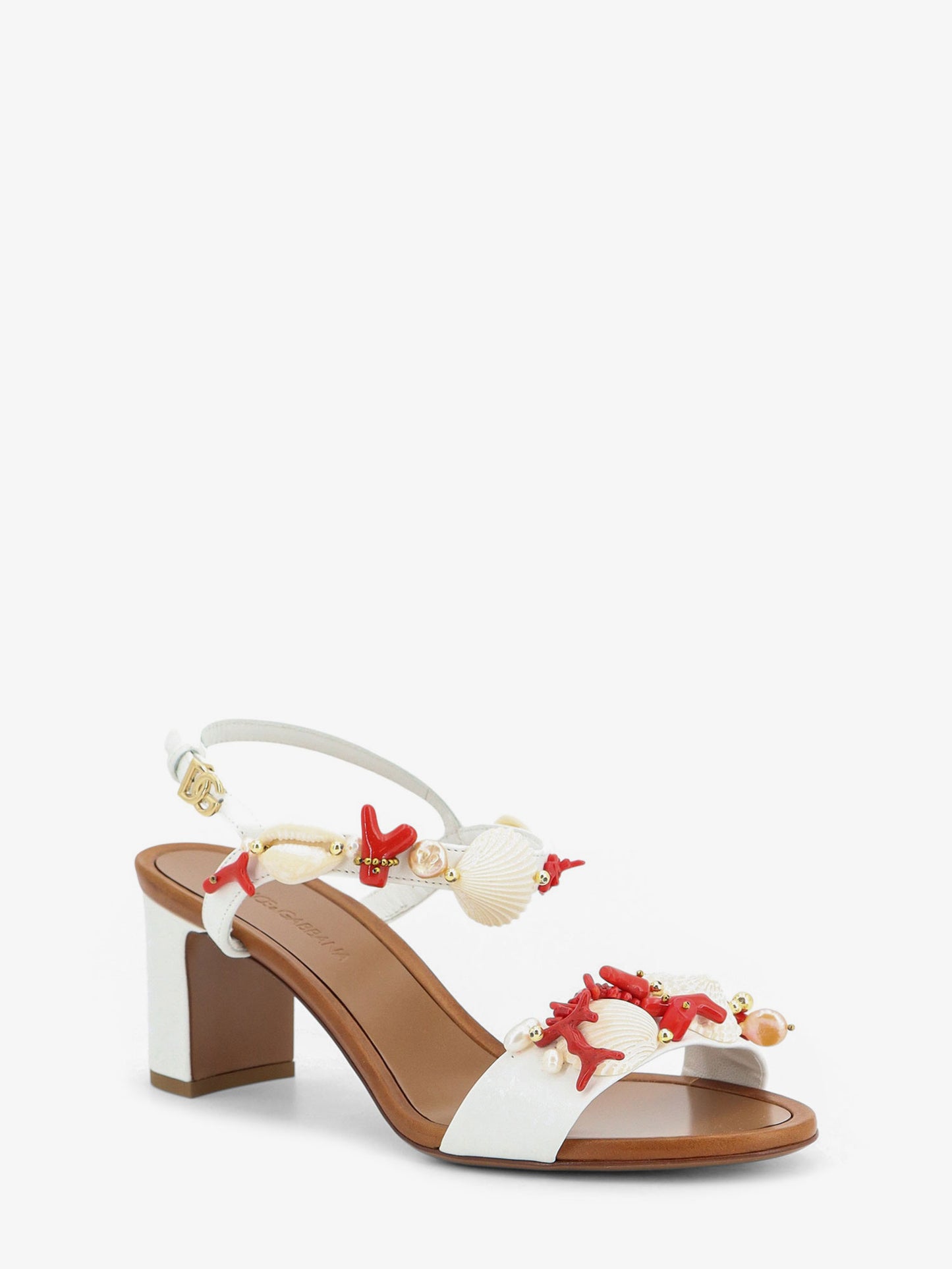 Leather sandals with sea coral details