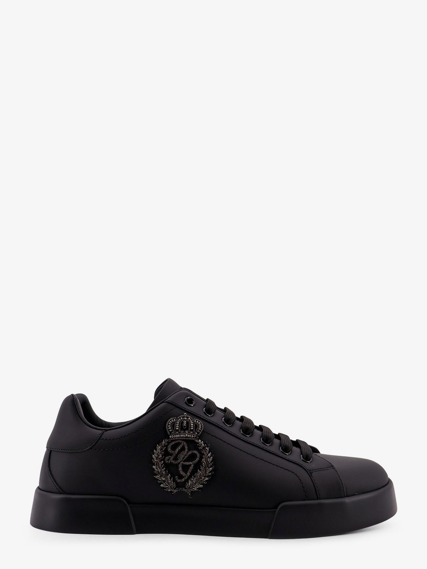 Leather sneakers with embossed side logo
