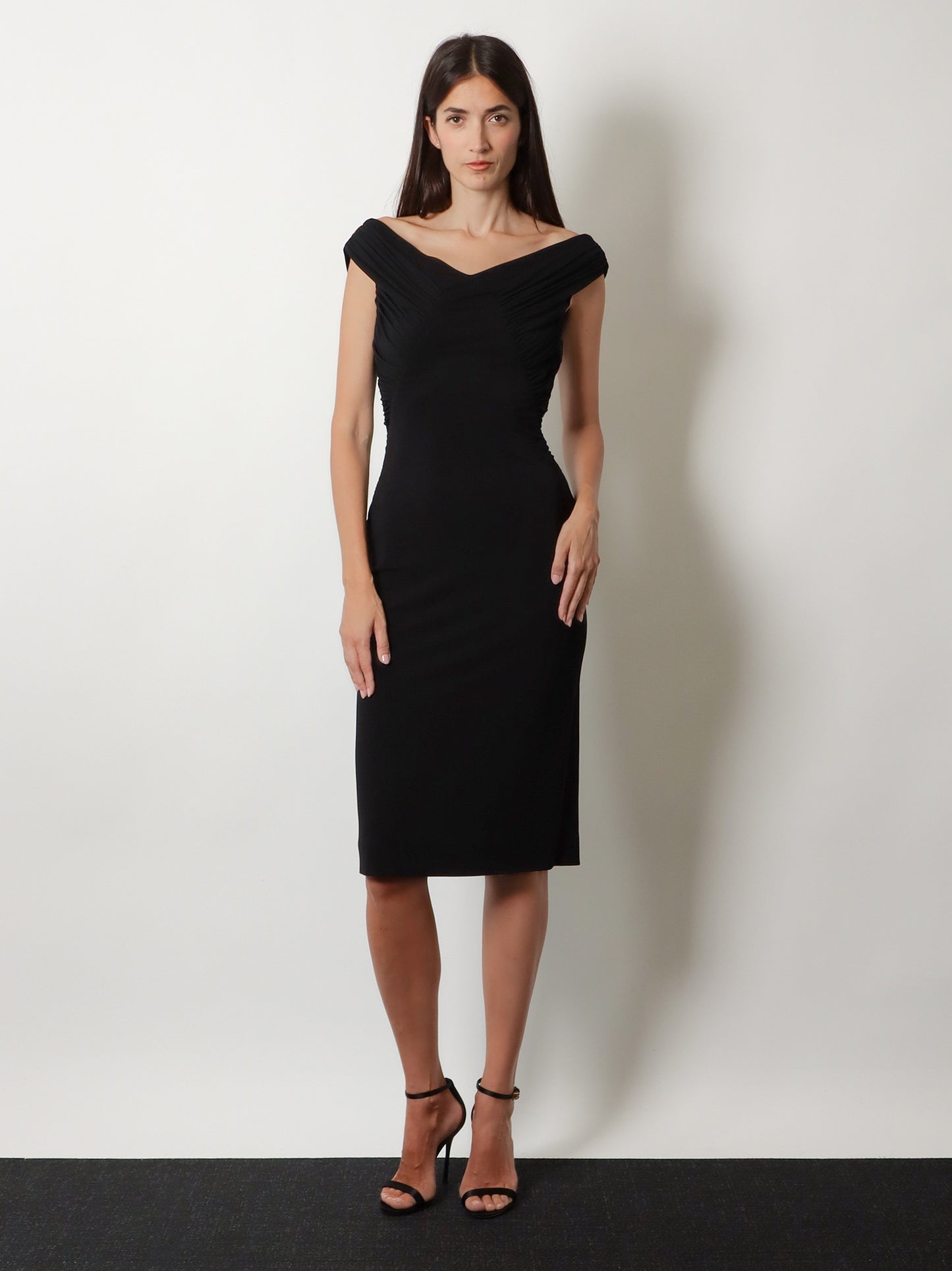 Fitted organzino crêpe dress