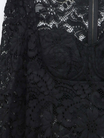 Lace dress thumbnail