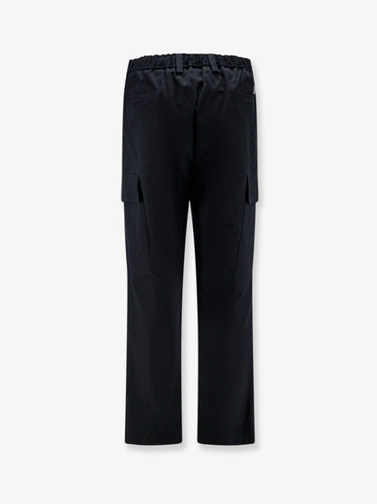 Pantalone cargo in cotone con patch logo in metallo thumbnail