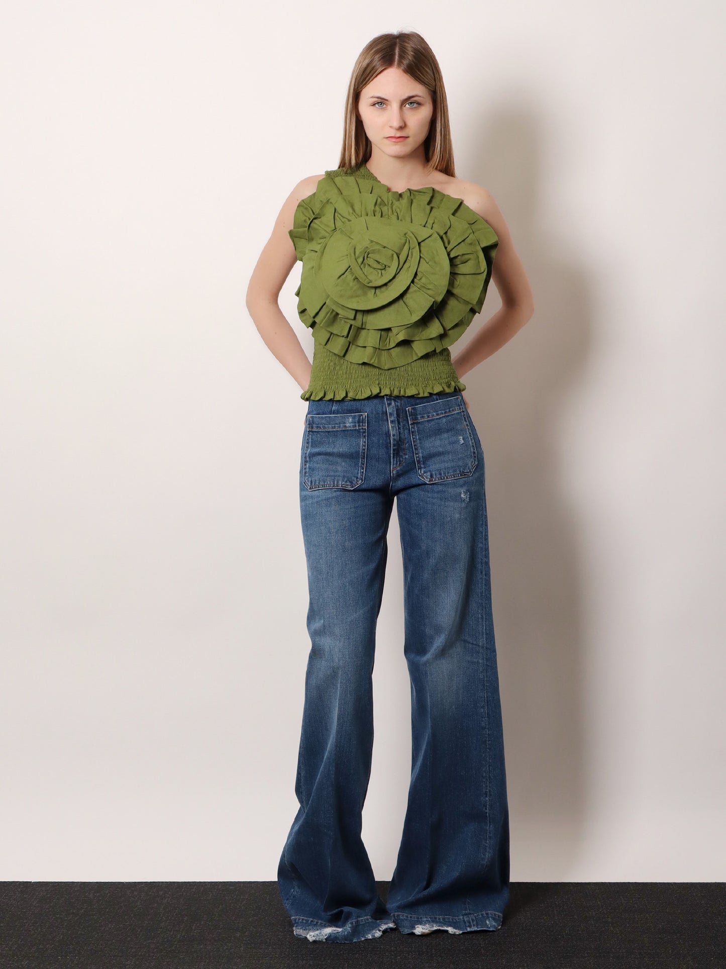 Green linen and viscose top