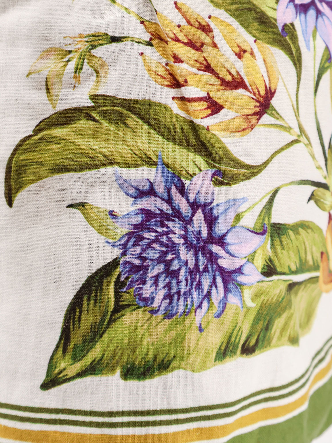 Tropical Scarf linen and viscose shorts