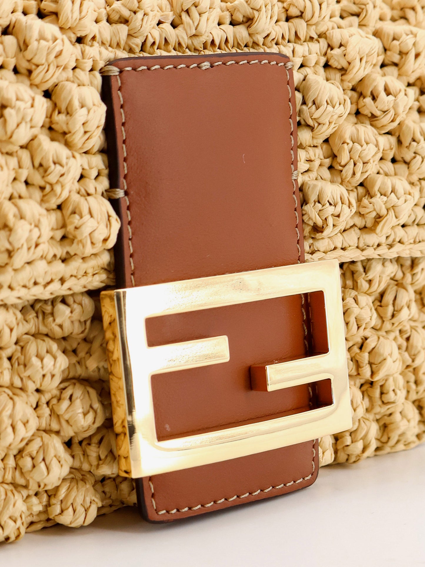 Borsa a tracolla Baguette® Mini in rafia