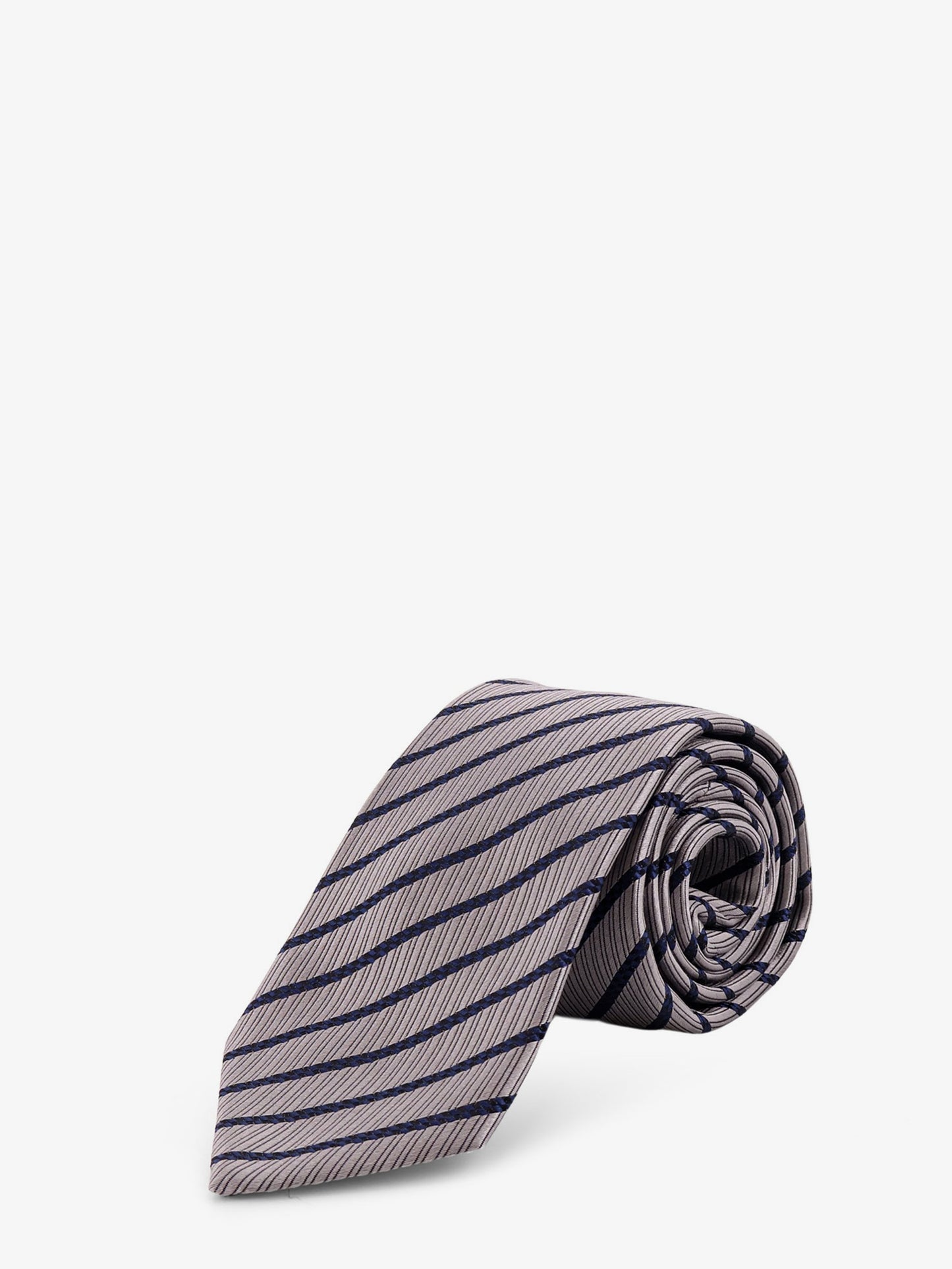 Silk tie